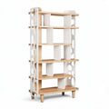 Boekenrek van hout en wit kunststof met afmetingen 60 x 30 x 120cm